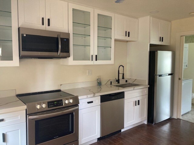 22208 66th Ave W, Unit C in Mountlake Terrace, WA - Building Photo - Building Photo