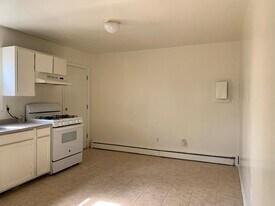 606 Maple St, Unit 606 in Lakehurst, NJ - Building Photo