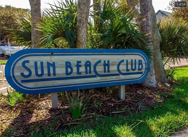 4244 Sun Village Ct in New Smyrna Beach, FL - Building Photo - Building Photo