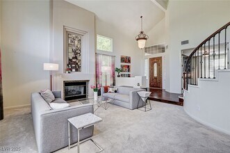 8816 Cortile Dr in Las Vegas, NV - Building Photo - Building Photo