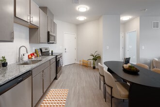 Joyfield Flats at Woodbridge in Woodbridge, VA - Building Photo - Interior Photo