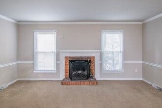 Fairfax Village in Harrisburg, PA - Building Photo - Building Photo