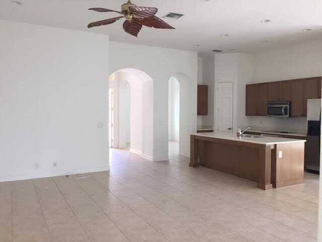 8215 NW 125th Ln in Parkland, FL - Building Photo - Building Photo