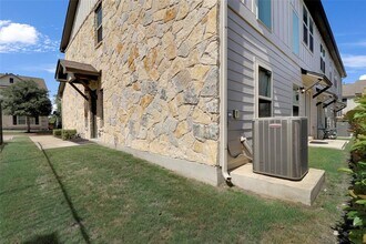 1513 Catalan Rd in Austin, TX - Building Photo - Building Photo
