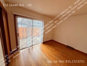 216 Grand Ave in Loves Park, IL - Building Photo - Building Photo