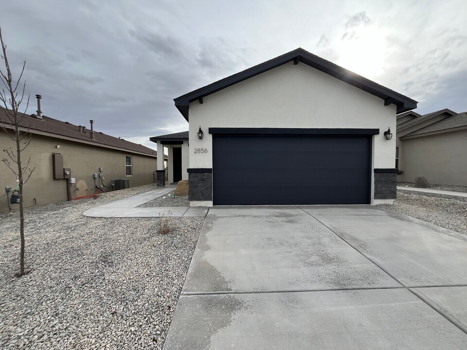 2856 Cambridge Avenue NE in Rio Rancho, NM - Building Photo