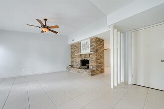 17414 N Yorkglen Dr in Houston, TX - Building Photo - Building Photo