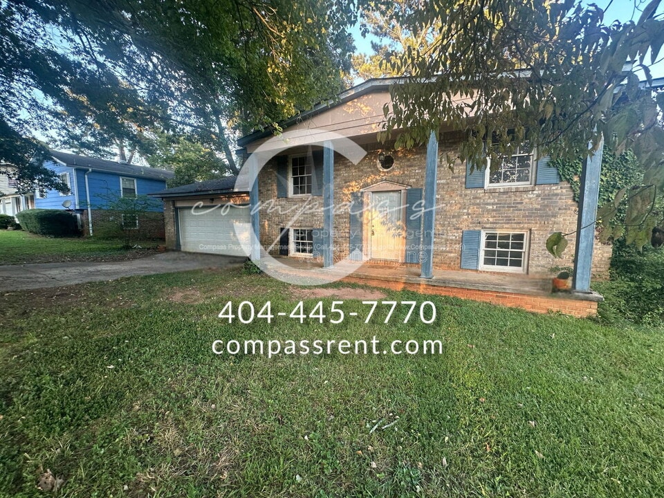 3733 Millikin Ct in Decatur, GA - Building Photo
