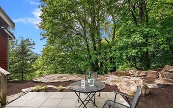 4155 212th Way SE in Sammamish, WA - Building Photo - Building Photo