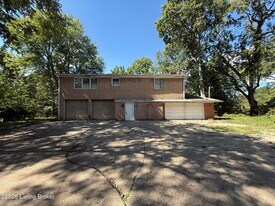 4206 Dover Rd in Louisville, KY - Building Photo