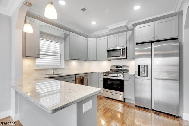 property at 267 S 10th St