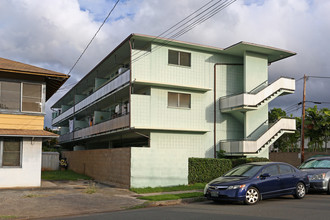 742 Olokele Ave in Honolulu, HI - Building Photo - Building Photo