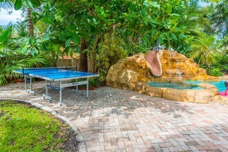 1051 NE 89th St in Miami, FL - Building Photo - Building Photo