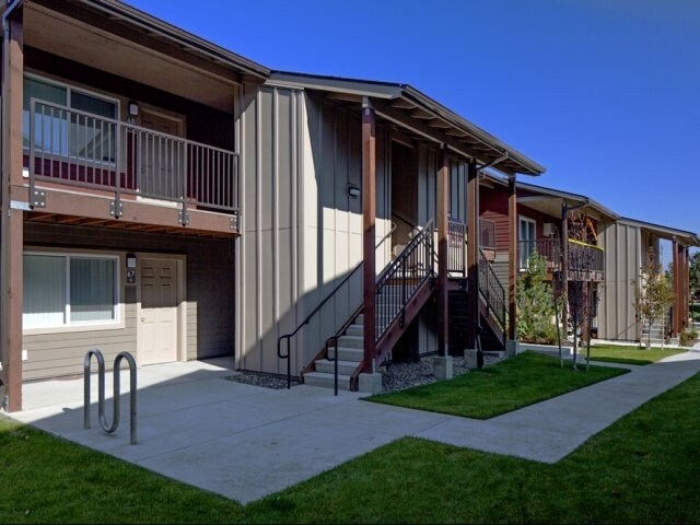 Sunrise Estates Apartments in The Dalles, OR - Building Photo