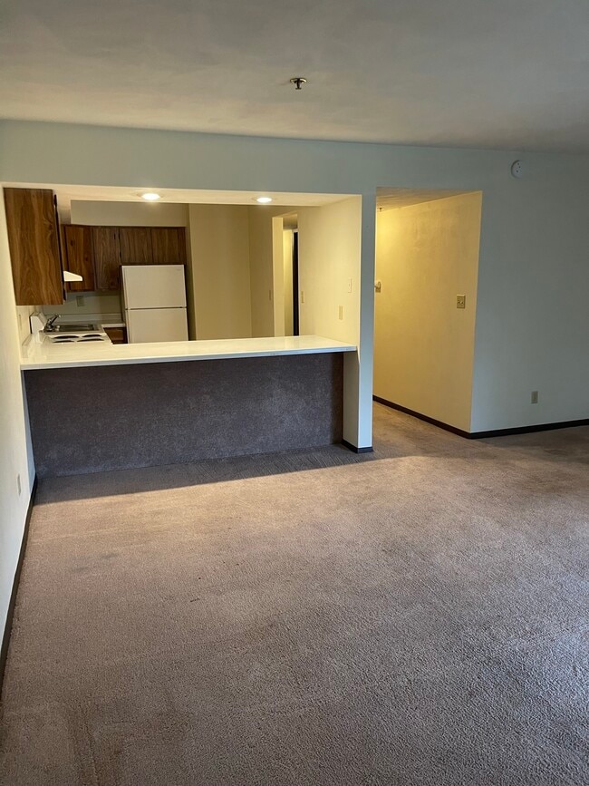 1510 Northbrook Dr, Unit B-11 in Normal, IL - Building Photo - Building Photo