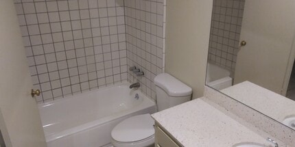 8192 Whitaker St, Unit #C in Buena Park, CA - Building Photo - Building Photo