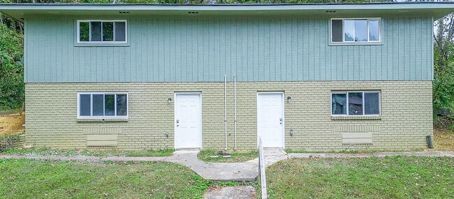 property at 133 W Ridgewood Ave