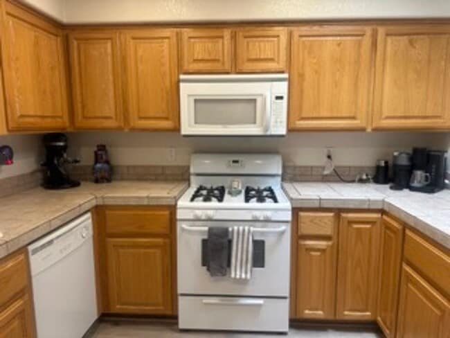 5546 Wishing Well Dr in Fort Mohave, AZ - Building Photo - Building Photo