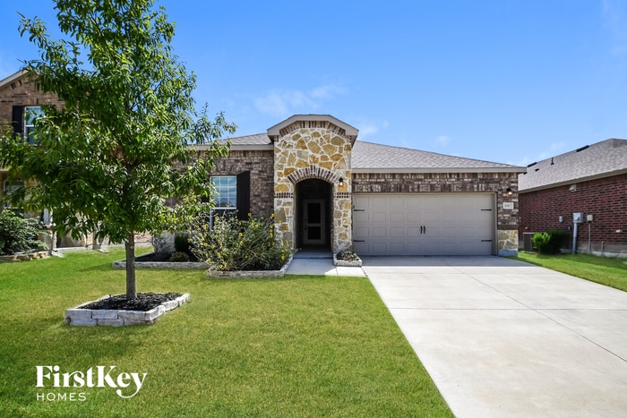 2067 Rosebury Ln in Forney, TX - Building Photo