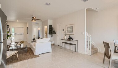 413 NE 1st Ave in Florida City, FL - Building Photo - Building Photo