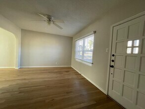 2405 N Kansas St in El Paso, TX - Building Photo - Building Photo