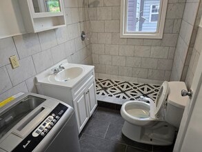 222 Danforth Ave, Unit 1 in Jersey City, NJ - Building Photo - Building Photo