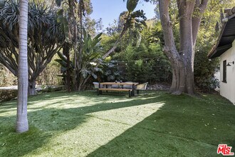 2936 La Castana Dr in Los Angeles, CA - Building Photo - Building Photo