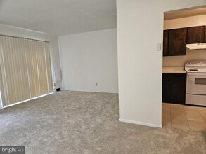 9814 Brookridge Ct in Gaithersburg, MD - Building Photo - Building Photo