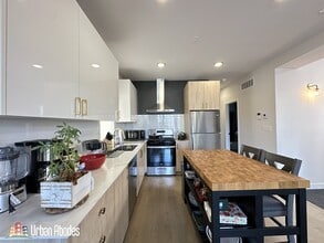 908 N California Ave, Unit A02C in Chicago, IL - Building Photo - Building Photo