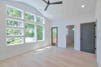 1808 16th Ave N in Nashville, TN - Building Photo - Building Photo