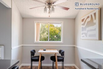 202 Calvert Dr in Cupertino, CA - Foto de edificio - Building Photo