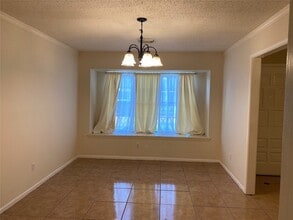 8306 Springtime Ln in Houston, TX - Building Photo - Building Photo