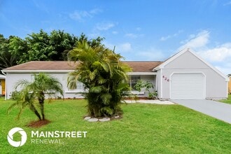 426 SW Eastport Cir in Port St. Lucie, FL - Building Photo - Building Photo