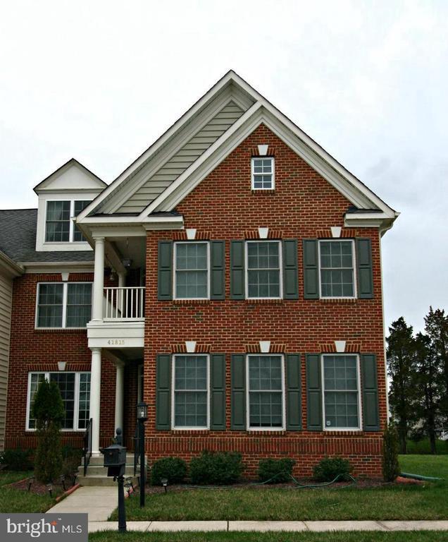 property at 41815 Bristow Manor Dr