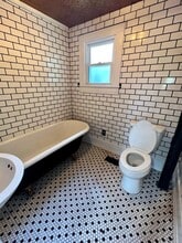 233 Blue Ridge St in Marion, NC - Building Photo - Building Photo