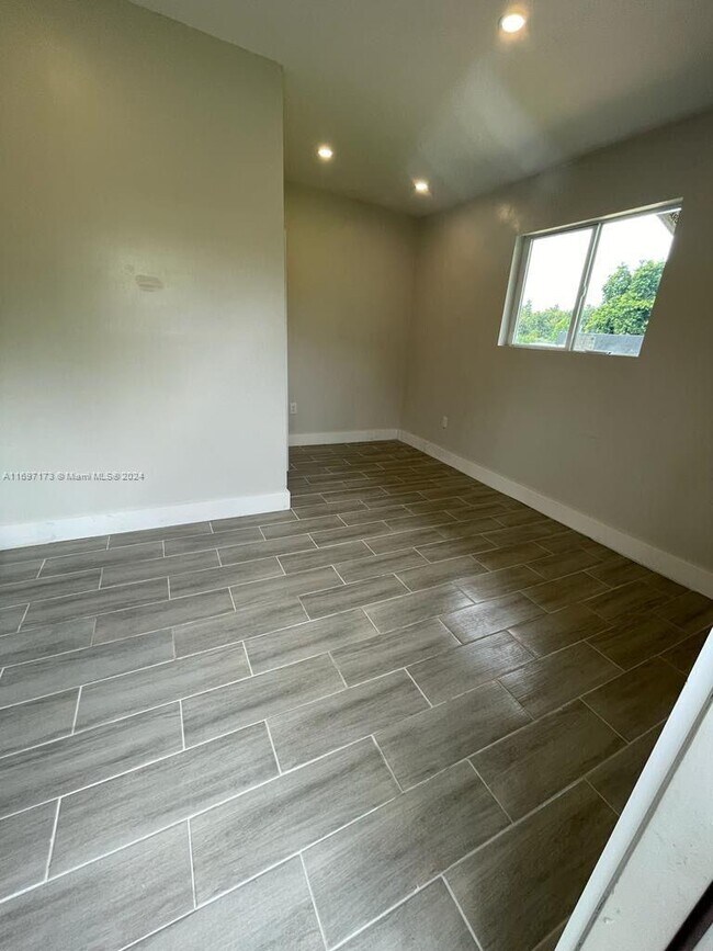 22850 SW 172nd Ct-Unit -1 in Miami, FL - Building Photo - Building Photo