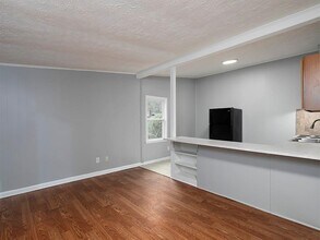 2123 Hanfred Ct in Tucker, GA - Building Photo - Building Photo