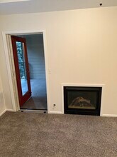 2896 W Riverwalk Cir, Unit #A110 in Littleton, CO - Foto de edificio - Building Photo