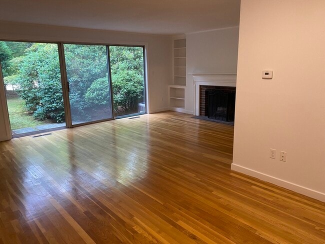 7 Bethel Rd in Wellesley, MA - Foto de edificio - Building Photo