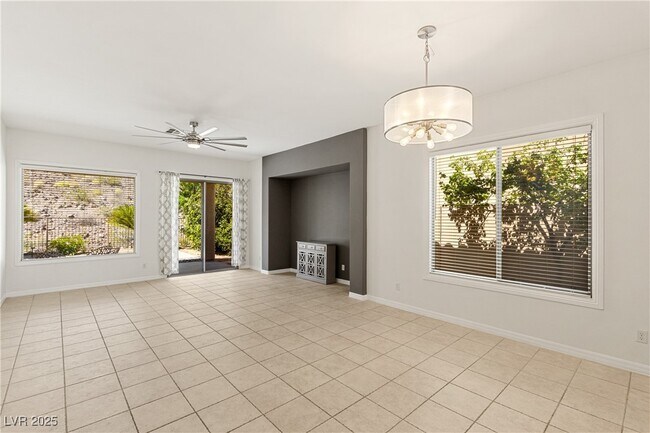 29 Gladewater Dr in Henderson, NV - Building Photo - Building Photo