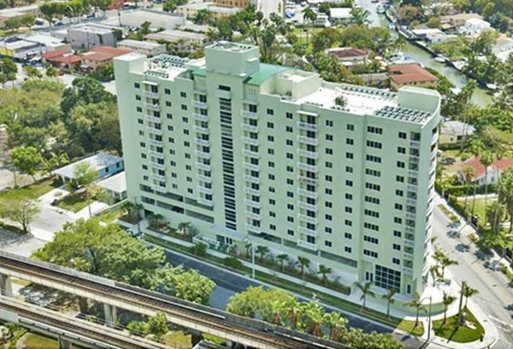 816 NW 11th St in Miami, FL - Building Photo