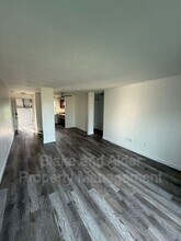 3851 NE 152nd Ave in Portland, OR - Building Photo - Building Photo