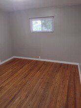 1914 Hopkins Ave, Unit 1914 in Eau Claire, WI - Foto de edificio - Building Photo