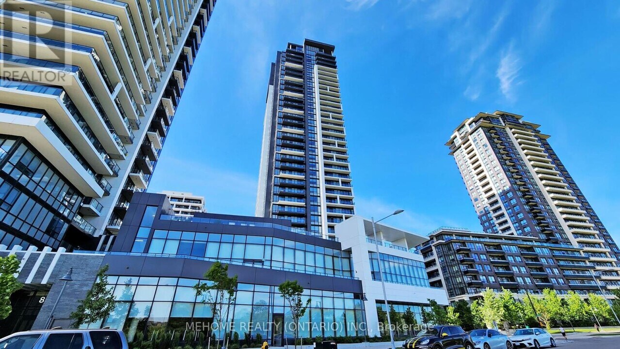 8-3018 Water Walk Dr in Markham, ON - Building Photo