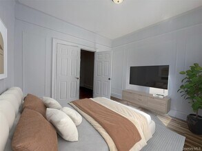 51-60 48th St in Queens, NY - Building Photo - Building Photo