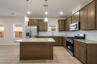 27390 Axis Deer Trl in Magnolia, TX - Building Photo - Building Photo