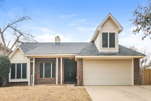 2605 Mountainview Dr in Corinth, TX - Building Photo