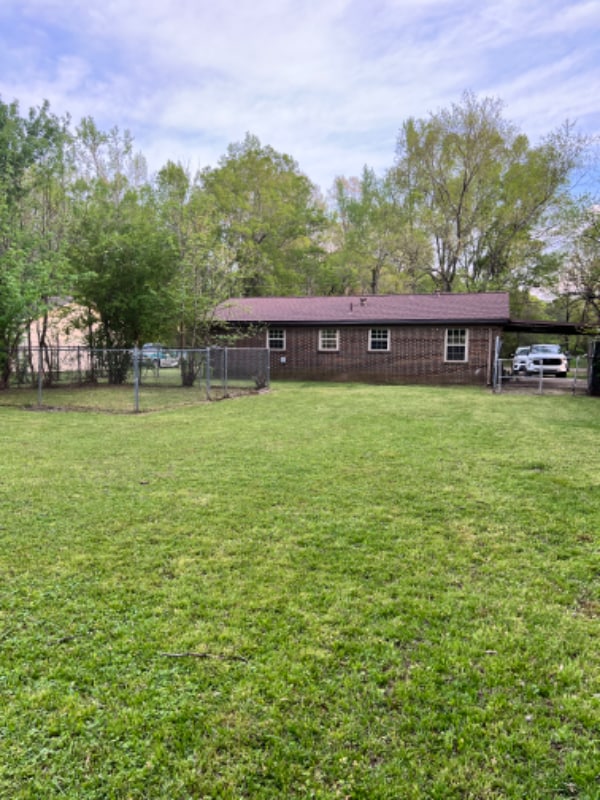 193 Trojan Dr in Hazel Green, AL - Foto de edificio - Building Photo