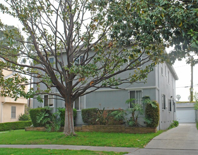 1016 S Corning St in Los Angeles, CA - Building Photo - Building Photo