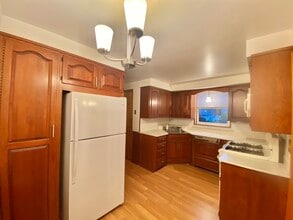 1626 Maple Ave in Berwyn, IL - Foto de edificio - Building Photo